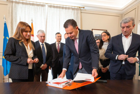 Luís Montenegro formaliza recandidatura à liderança do PSD sob o mote "Trabalhar - Fazer